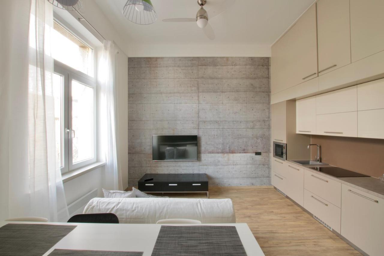 Standard Apartment By Hi5 - Gellert Spa Area บูดาเปสต์ ภายนอก รูปภาพ